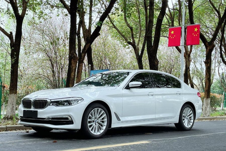巴中二手宝马5系 2020款 530Li 行政型 M运动套装