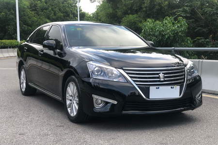 韶关二手丰田皇冠 2012款 V6 2.5L Royal 真皮版